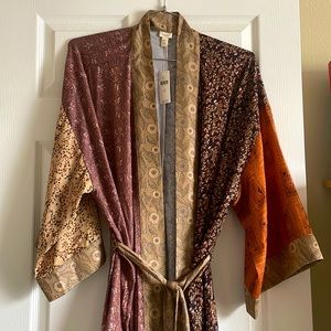 Anthropologie “TINY” Brand Robe! Size XL